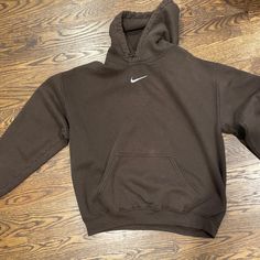 SMALL Nike Center Swoosh Vintage Travis Scott Hoodie Travis Scott Hoodie, Black Nike Hoodie, Nike Tracksuit, Vintage Hoodies, Grey Nikes, Blue Nike, Travis Scott