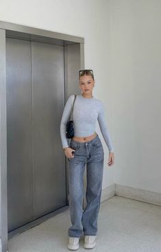 Basic Top Outfit, Outfit Inspo Basic, Long Sleeve Top Outfit, Long Sleeve Outfits, Body Suit Outfits, Street Style Fashion, Chic Casual, Stockholm Fashion, Basic Outfits