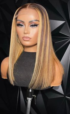 Blonde Hair Ideas Black Women, Long Frontal Wig Hairstyles, Blonde Frontal Wig, Honey Blonde Wig, Lace Wigs Styles, Frontal Wig Hairstyles, Short Hair Wigs, Frontal Hairstyles, Honey Blonde Hair