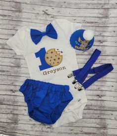 Cookie Birthday Outfit Cake Smash Outfitcookie Cake Smash - Etsy Cookie Outfit, Cookie Monster Birthday Party, Cookie Birthday, First Birthday Cookies, Monster 1st Birthdays, Pumpkin First Birthday, Cookie Monster Birthday, Elmo Birthday Party, Birthday Cookie