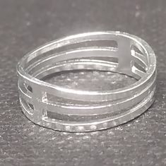 Vintage Silvery Colored Alloy Band Size : 7 Costume Jewelry Item #0159 Aesthetic Ring, Aesthetic Rings, Gothic Aesthetic, Silver Jewelry Fashion, 7 Rings, Everyday Look, Costume Jewelry, Silver Color, Fashion Jewelry