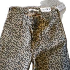 Cheetah Print Jeans, Dream Closet Clothes, Cheetah Print Pants, Wishlist 2024, Mom Denim, Sore Eyes, Print Jeans, Pacsun Jeans, Casual Preppy Outfits