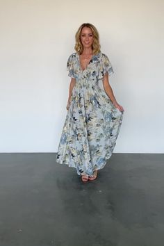 Sky Blue Mother Of The Bride Dress, Mother Of The Bride Spring Dresses, Chiffon Material, Dress Dusty, Maxi Gowns, Pink Maxi Dress, Dusty Blue, Blue Hues, Spring Dresses