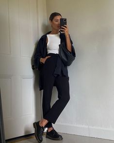 Dr Martens 1461 Outfit, Dr Martens Shoes Outfit, Oxfords Outfit, Dr Martens Outfit, Martens Style, Oxford Shoes Outfit, Loafers Outfit, Going Viral