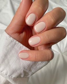 Milky Nails, Casual Nails, Round Nails, Neutral Nails, Clean Nails, Manicure Y Pedicure, Classy Nails, Chic Nails