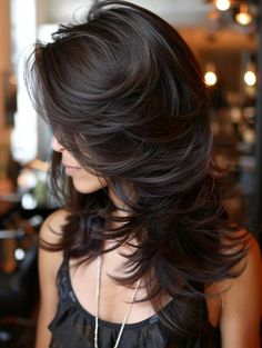 Explore Layered Haircuts for All Hair Lengths - Styles for Women Face Framing Haircut For Shoulder Length Hair, Side Layers Medium Hair, Medium Layer Haircut, Multiple Layers Haircut, Medium Length Butterfly Haircut, Bleached Hair With Dark Roots, Black Hair Haircuts, Hair Dark Roots