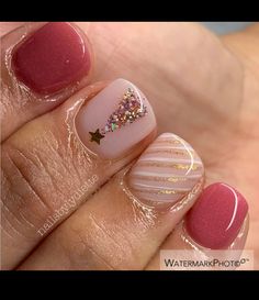 Christmas Gel Nails, Cute Gel Nails, Shellac Nails, Dipped Nails, Xmas Nails, Fancy Nails, Chic Nails, Short Acrylic Nails, Nail Polishes