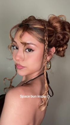 Friday Night Hair Hairstyles, Y2k Chopstick Hair, Cute Hairstyles For Layered Hair Medium, Clubbing Hairstyles For Curly Hair, Cute Hairstyles For Medium Hair Y2k, Hippy Updo Hairstyles, Hairstyle Inspo For Long Hair, Cute Mid Hairstyles, Frizzy Hair Day Hairstyles