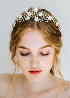 Flower Headband Wedding, Bridal Flower Headband, Pearl Bridal Headband, Luxury Hair Accessories, Pearl Flowers, Minimalist Bride, Fashion Shoots, Bridal Makeup Wedding