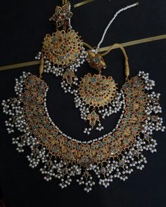 Balochi Jewellery, Australia Jewelry, Gold Kundan Necklace, Necklace Set Indian Bridal Jewelry, Latest Jewellery Designs, Handmade Gold Necklace, Moti Work, Muslim Bridal, Bridal Jewellery Inspiration