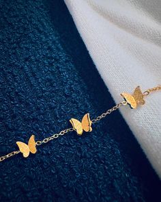 🦋 The butterfly is a powerful symbol of transformation, growth, and beauty. It represents the journey of change, reminding us to embrace new beginnings and to trust the process of becoming the best version of ourselves. Our delicate butterfly bracelet is crafted from high-quality Stainless Steel, ensuring durability and a polished finish that will stand the test of time. Lightweight yet sturdy, this bracelet is perfect for everyday wear or as a thoughtful gift for someone special. Whether you'r Minimalist Butterfly, Delicate Butterfly, Bracelet Minimalist, Gold Armband, Butterfly Bracelet, Elegant Bracelet, Bracelet For Women, Chain Link Bracelet, Bracelet Gift