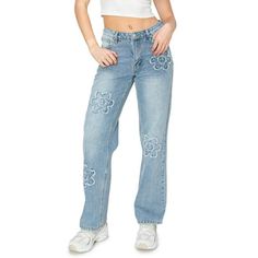 These full-length baggy jeans, featuring a low-waisted fit with distinctive daisy embroidery patches, are a standout piece from our KHAKI&BLUE Denim Collection, which embraces the relaxed California style. Designed with a button closure and zipper fly, these jeans encapsulate the trendy low-rise cargo style, making them an ideal choice for various everyday activities, from casual outings and weekend trips to date nights. They can be paired effortlessly with crop tees, oversized T-shirts, and sne Baggy Straight Leg Jeans, Daisy Patches, Daisy Embroidery, Casual Denim Jeans, Casual Denim Pants, Cargo Style, Blue Khakis, Denim Collection, Juniors Jeans