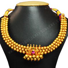 Kundan Jewellery - Antique Jewels Kundan Work, The Hollow, Kundan Jewellery, Diamond Jewellery, Gold And Silver, Antique Jewelry, Diamond Jewelry, Beautiful Jewelry, Silver Jewelry