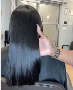 Straight Flat Iron Hair Styles, Best Flat Iron African Americans, Flat Ironed Hair, Down Ponytail, Best Flat Iron, Cosmo School, Flat Iron Tips