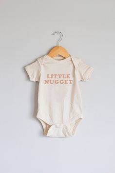 Trendy Baby Onesies, Baby Bug, Hippie Baby, Cool Baby Clothes, Trendy Baby Clothes, Baby Boy Onesies