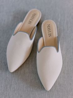 The Rita Mule is an effortless slip-on mule with a pointed toe and grosgrain trim, adding a polished touch to its versatile silhouette. Available in neutral cream linen with blue piping. Mule Shoes Outfit, Fabric Stain Remover, Mule Slides, Fabric Stains, Fall 24, Style 2023, Slip On Mules, Old Money Aesthetic, Wedge Sneakers