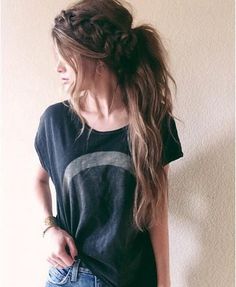 Love Braided hairstyles? wanna give your hair a new look ? Braided hairstyles is a good choice for you. Here you will find some super sexy Braided hairstyles, Find the best one for you, #Braidedhairstyles #Hairstyles #Hairstraightenerbeauty Woman With Long Hair, Messy Ponytail, Top Hairstyles, Long Brown Hair, Winter Nail, Short Hairstyle, Boho Hairstyles, Braided Ponytail, Hair Envy