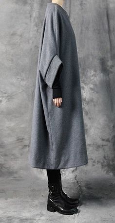 Elegant Long Oversized Wool Coat, Gray Oversized Wool Coat For Fall, Oversized Long Wool Coat For Work, Oversized Gray Wool Coat For Fall, Oversized Gray Wool Coat With Long Sleeves, Oversized Gray Long Sleeve Wool Coat, Oversized Wool Coat, Grey Pictures, Mode Tips