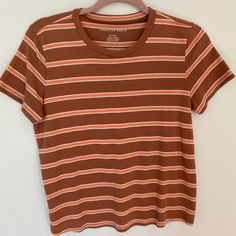 Perfect Condition Never Worn American Eagle Shirt, Eagle Shirts, American Eagle Outfitters, American Eagle, Colorful Shirts, Orange, Women Shopping, Color