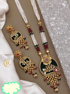 Circle Mehndi, Hand Chain Jewelry, Modern Gold Jewelry, Circle Mehndi Designs, Small Rangoli, Small Rangoli Design, Global Dress