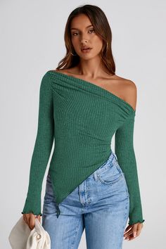 EYE-CATCHING DESIGNS: Long Sleeve Tops for Women/ Womens Fall Clothes/ Off the Shoulder Tops/ Ruched Tops/ Asymmetrical Top for Women/ Fitted T Shirts/ Womens Tee Shirt/ Plain Tops/ Womens Tops and Blouses/ Y2K Clothing/ Cropped Top Y2k Crop Top, Y2k Clothing, Going Out Tops, Plain Tops, Asymmetrical Tops, Knit Tees, Fall Outfits Women, Sweater Jacket, Womens Tees