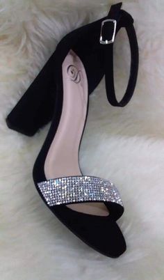 Shoes Heels Prom, Graduation Shoes, Homecoming Shoes, Heels Prom, Pretty Sandals, Fashion Shoes Heels, Cute Shoes Heels, Shoes Heels Classy, Shoes Outfit Fashion