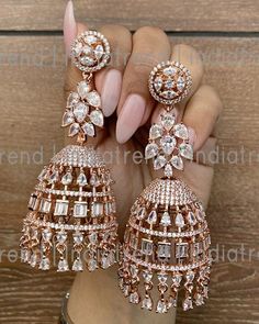 Long Earrings Indian, Heavy Earrings, Antique Jewellery Designs, Jewelry Set Design