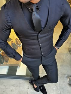 Black Vest Outfit Men, Black Vest Outfit, Bartender Outfit, Fitted Waistcoat, Terno Slim Fit, Vest Outfits Men, Black Suit Vest, Cowboy Vest, Mens Fashion Suits Casual