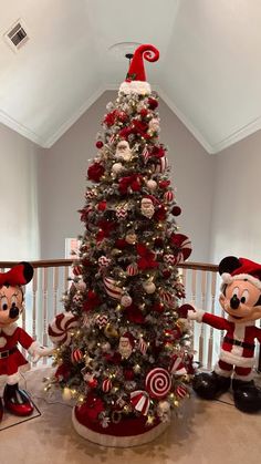 mickey and minnie mouse christmas tree with decorations