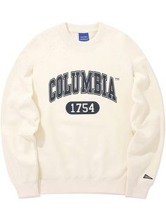 This is a comfortable and casual sweatshirt that is made out of high quality polyester and cotton blend fabric. With design detail of columbia flag emblem and fleece lining inside for soft touch, it gives a trendy and refined look.- Fleece linced heavyweight fabric- COLUMBIA FLAG emblem detail- Semi oversized silhouette White Collegiate Sweatshirt For Winter, White College Style Sweatshirt For Winter, Winter Campus White Sweatshirt, Cream Hoodie With Letter Print And Crew Neck, Cream Crew Neck Hoodie With Letter Print, White Fleece-lined Sweatshirt For Streetwear, Collegiate Fleece Sweater With Letter Print, Sporty Crew Neck Sweatshirt With Fleece Lining, White Casual Sweatshirt With Fleece Lining