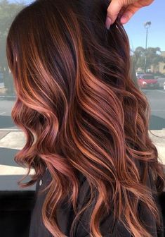 Hair Color Highlights Ideas, Brown Hair Color Highlights, Color Melting Hair, Red Balayage Hair, Highlights Ideas, Color Highlights, Brown Hair Color, Hair Color Auburn, Red Highlights