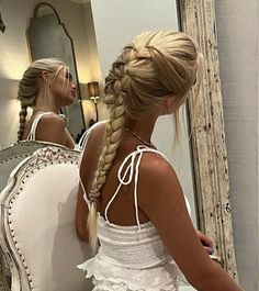 Stunning Hairstyles, Blonde Hair Looks, Sleek Hairstyles, Dream Hair, Hairstyles Haircuts, Layered Hair