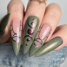 Glittery green press on nails with hand painted moons in a colourshift chrome. #pressonnails#pressonnailsforsale#witchyvibes #witchylife #witches #goddess #moonnails #greennails #nailart #moonchild #tarot #witchcore #witchesofinstagram #witchcraft #magick #chromenails #etsy #etsyshop #etsyseller #etsyfinds #nails #witches Green Moon Nails, Forest Witch Nails, Nail Spiritual, Witchy Winter Nails, Summer Witch Nails, Witchy Nails Green, Tarot Nail Art, Bruja Nails, Green Witch Nails