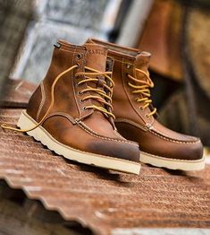 Eastland Boots, Brown Dress Boots, Mens Biker Boots, Boot For Men, Eastland Shoes, Clarks Boots, Rugged Boots, Rugged Men