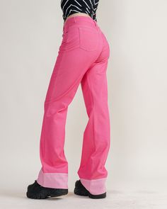 GORGEOUS CONTRAST CUFF DEADSTOCK PINK TROUSERS SIZE M (runs big) BY STONE ON LBL 42/33 MEASURED WAIST 15,2IN/, 35IN INSIDE LEG MADE IN SPAIN CEE ALGODON 59%, 2% LYCRA, 39% POLYESTER ONLY ONE AVAILABLE Model usually wears size M/EU38/UK10 trousers for biggest high street brands and is 168cm tall. Has quite slim legs and curvy hips (approx 98cm). Great deadstock condition (unworn vintage), keep in mind that it is vintage item and signs of natural wear/age might appear, might have small spot or dot due to storage. Labels that are in the pictures might not be where when you get parcel as you might get pair that didnt have full label. If you have any questions about item don't hesitate to message us.  When buying from HungerVintage you support small sustainable bussiness.  Thank you!  Orders ov Pink Full-length Jeans For Summer, Pink Full Length Jeans For Summer, Trendy High Rise Pink Pants, Pink Full-length Jeans, Trendy Pink Straight Leg Pants, Pink High-rise Pants For Summer, Pink High Rise Summer Pants, High Rise Pink Summer Pants, High Rise Pink Pants For Summer