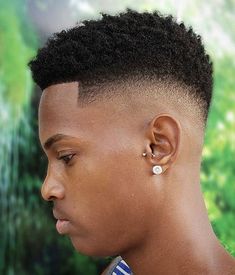 Sponge Curls, Taper Fade Afro, Black Man Haircut Fade, Fade Haircut Styles, Afro Fade, High Fade Haircut