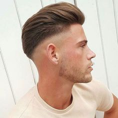 Mens Undercut, Men With Straight Hair, Best Mens Haircuts, Top Haircuts For Men, Mid Fade, Best Hairstyles For Men, Gents Hair Style, Cool Mens Haircuts, Mens Haircuts