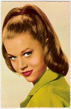 Easy 1950s Hairstyles, 1950s Hairstyles For Long Hair, Easy 50s Hairstyles, 1960 Hairstyles, 1960s Hair, Candice Bergen, Classy Hairstyles