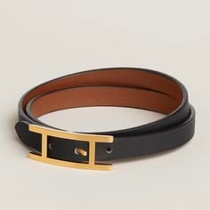 Good Condition Gorgeous Herms Leather Bracelet. Only Worn A Few Times. Genuine Authentic And Bought It Italy Bracelet Double Tour, Hermes Leather Bracelet, Hermes Jewelry, Best Luggage, Hand Accessories, Pierre Hardy, Leather Luggage, Tie And Pocket Square, Small Leather Goods