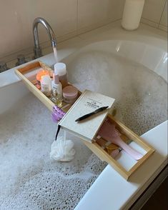 Soft Life Era, Bath Aesthetic, Vision Board Photos, Clean Lifestyle, Soft Life, Life Vision Board, روتين العناية بالبشرة, Healthy Lifestyle Inspiration, Night Routine