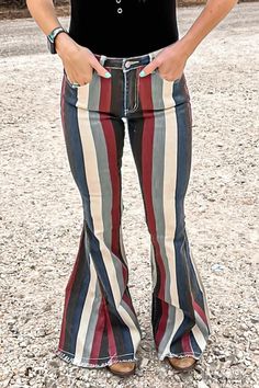 Lasaky - Multicolor striped flared jeans Striped Bell Bottoms, Bell Bottoms Jeans, Country Style Outfits, Western Wear Outfits, Cute Country Outfits, Western Outfits Women, Cute Country, Bell Bottom Pants, Jeans Material