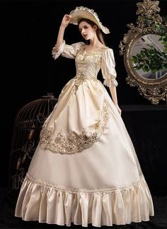 Champagne Rococo Belle Dress Medieval Renassance Victorian Party Dress Theatre Costume Midevil Outfits, Victorian Dress Gown, Masquerade Party Dresses, Victorian Party, Era Victoria, Southern Belle Dress, Dress Medieval, Ancient Dress, Champagne Prom Dress