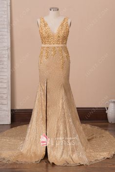 This charming unique gold wave glitter long prom dress features glimmering rhinestones, sequins, and beads accent the lace appliques on the V-neck bodice and cascade to the sexy high slit mermaid skirt. Lunss Dresses, Mermaid Prom Gown, Custom Made Prom Dress, Mermaid Gown Prom, Dress Train, Prom Style, Mermaid Skirt, Sequin Beading, Mermaid Fashion