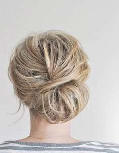 Someday...I'll have time again...20 5-Minute Hairdos That Will Transform Your Morning Routine | Brit + Co. Messy Chignon, Simple Bun, German Wedding, Chignon Hair, Fishtail Braid, Bridal Comb, Low Bun, Love Your Hair