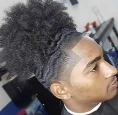 Thick Straight Hair, Growing Your Hair, Cut Long Hair, Natural Hair Men, Track Hairstyles, Curly Hair Fade, Growing Your Hair Out, Long Hair Images