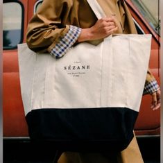 Sezane Xl Tote Bag. New French Tote Bag, Plaid Tote, My Needs, Printed Canvas Tote Bag, Vintage Chanel Handbags, Cute Canvas, Blue Tote, Bag Trends, Black White Fashion