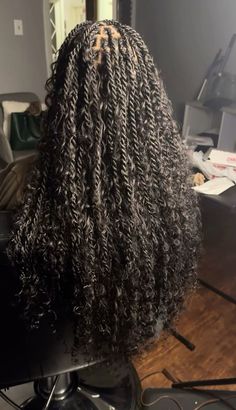 #blackgirl #blackgirlshairstyles #blackgirlhair #protectivestyles Passion Twists Goddess, Twists For Black Hair, Passion Twists With Curls, Goddess Passion Twists, Goddess Twists, Goddess Twist, Black Braided Hairstyles, Bohemian Twist, Passion Twists