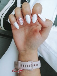 White Gel Nails With Flower Design, White Nail With Flower Design, Short White Nails With Flower Design, White Nails With Flower Designs, White And Flower Nails, White Acrylics With Flowers, White Nail Designs With Flowers, White And Floral Nails, White Acrylic Nails With Flower Design