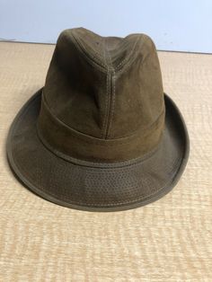 Vintage Bianchi Mens Fedora Genuine Suede Hat Size 6 7/8 Vintage Leather Hats For Winter, Vintage Leather Winter Hats, Vintage Flat Brim Fedora For Travel, Vintage Brimmed Fedora For Travel, Vintage Brimmed Travel Hat, Vintage Flat Brim Fedora For Outdoor, Vintage Fedora Hat Bands For Travel, Vintage Fedora Hat For Outdoor, Vintage Fedora Hats For Travel