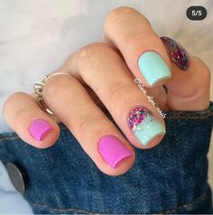 Beach Gel Nails, Reflective Nails, Uñas Ideas, Nails Bright, Summer Gel Nails, Short Gel Nails, Colorful Nail, Vibrant Nails, Accent Nails